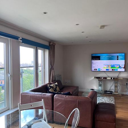Great City Centre Getaway Apartment 2 Bed Near The Beach And Shopping Area Swansea Esterno foto